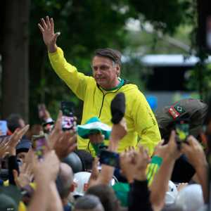 رئيس البرازيل السابق يقود مظاهرة لأنصاره ضد الحكومة