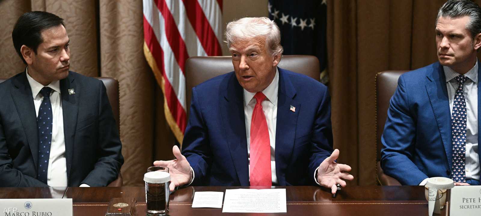 ترامب خلال اجتماع لمجلس الوزراء