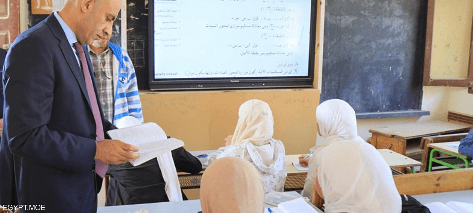 زيارة الوزير لإحدى مدارس محافظة المنوفية