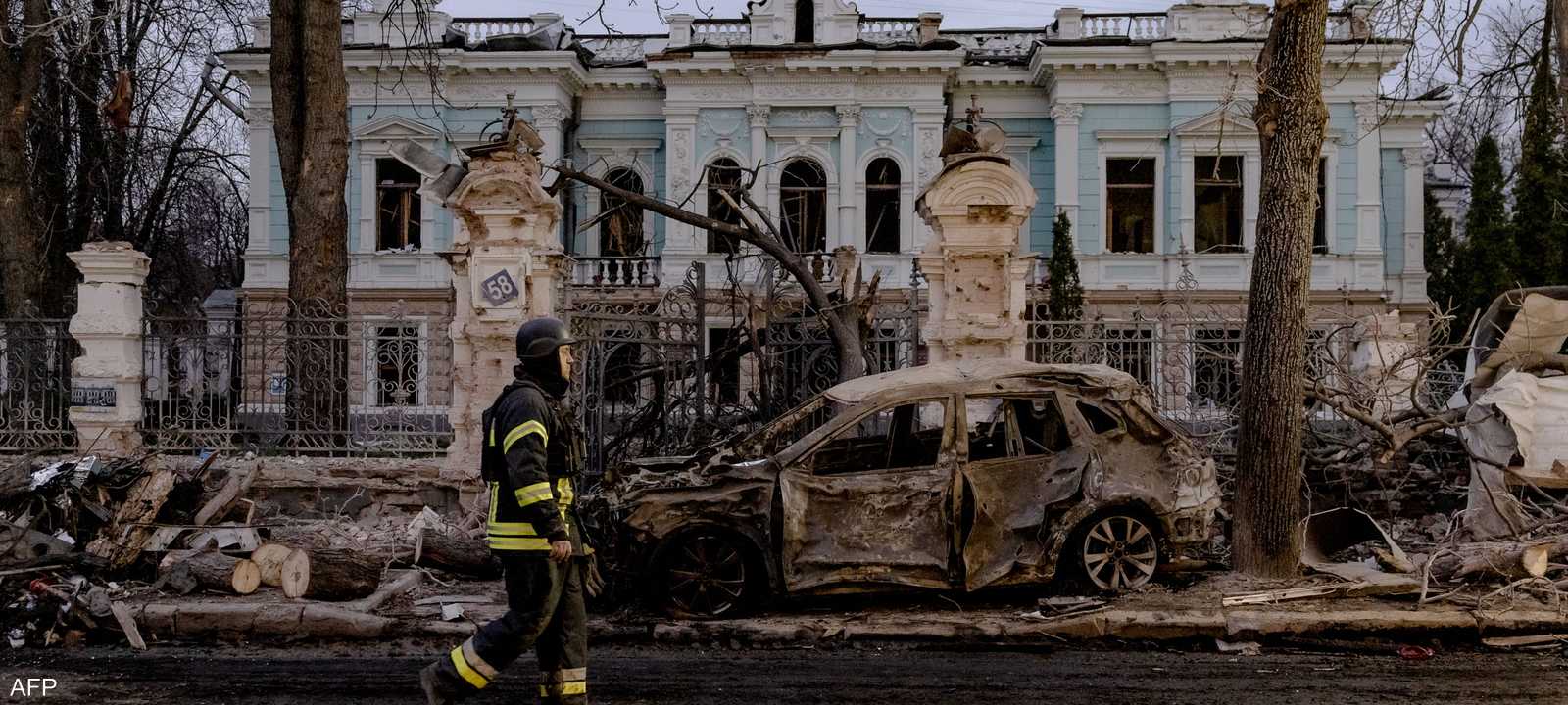 وصف وزير الخارجية الأوكراني الهجمات الروسية بأنها جريمة حرب