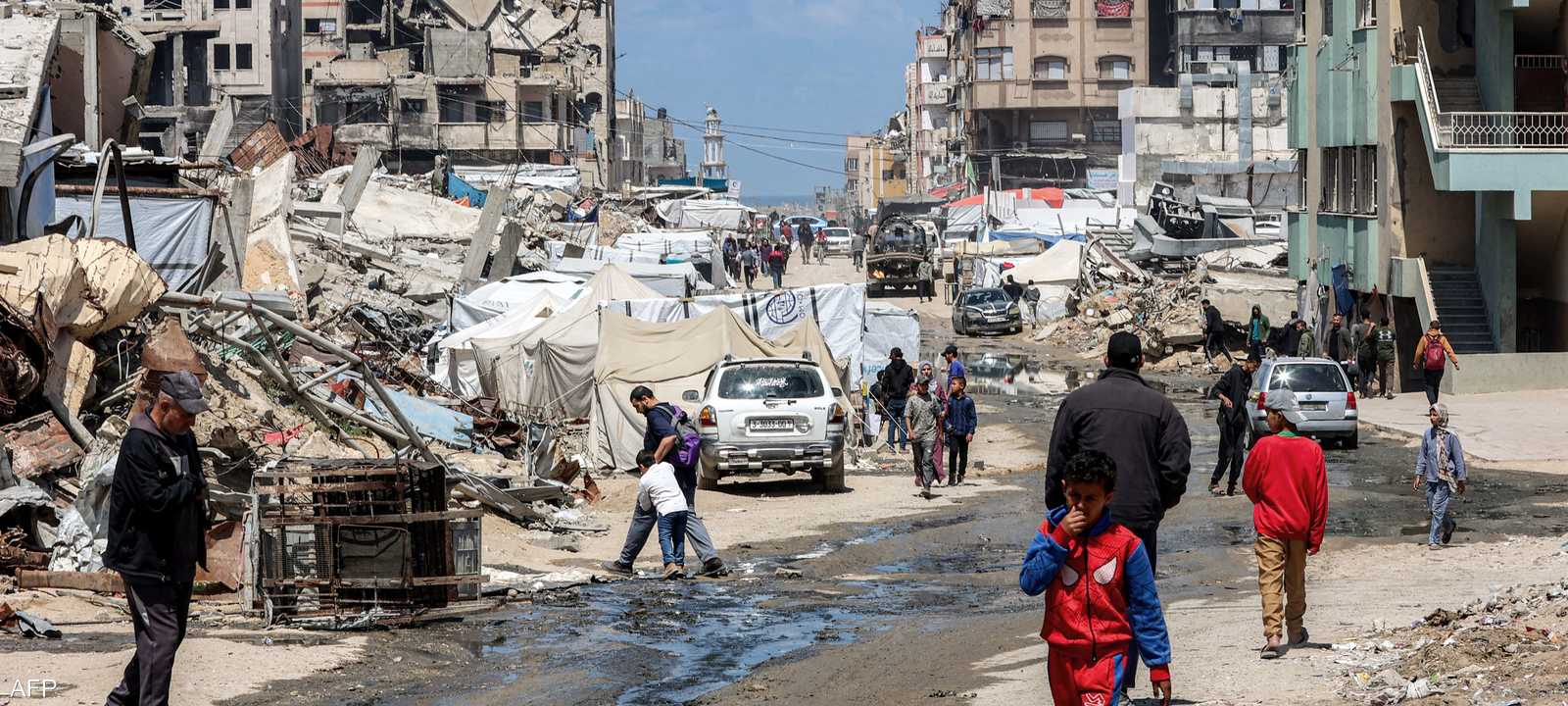 سكان القطاع يعانون تحت القصف الإسرائيلي المتكرر