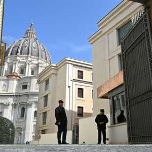 مدخل مقر إقامة البابا فرنسيس، سانتا مارتا، في الفاتيكان