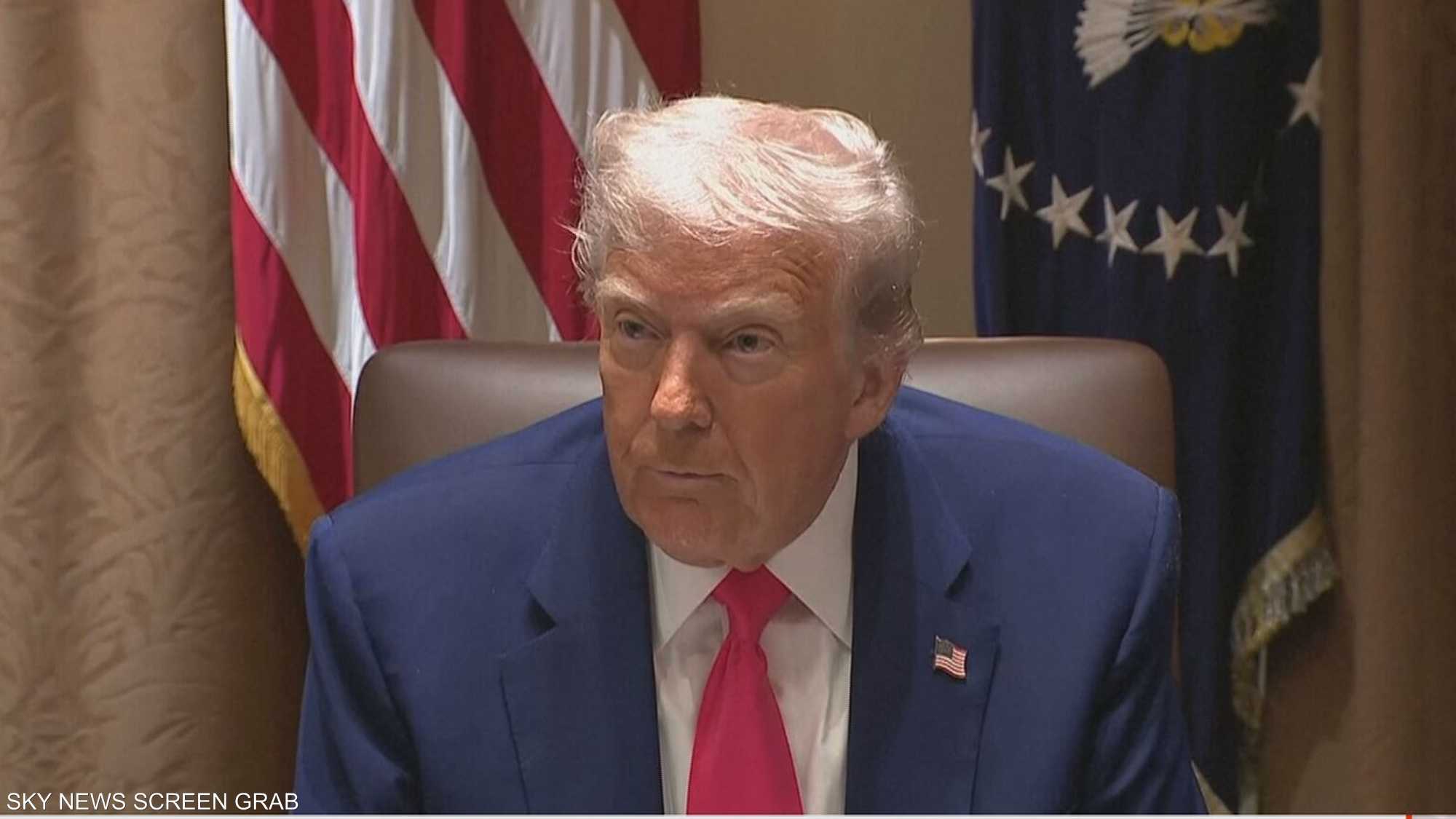 تراجع شعبية ترامب لأدنى مستوى لها منذ عودته إلى البيت الأبيض