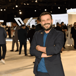 الإعلامي الراحل صبحي عطري