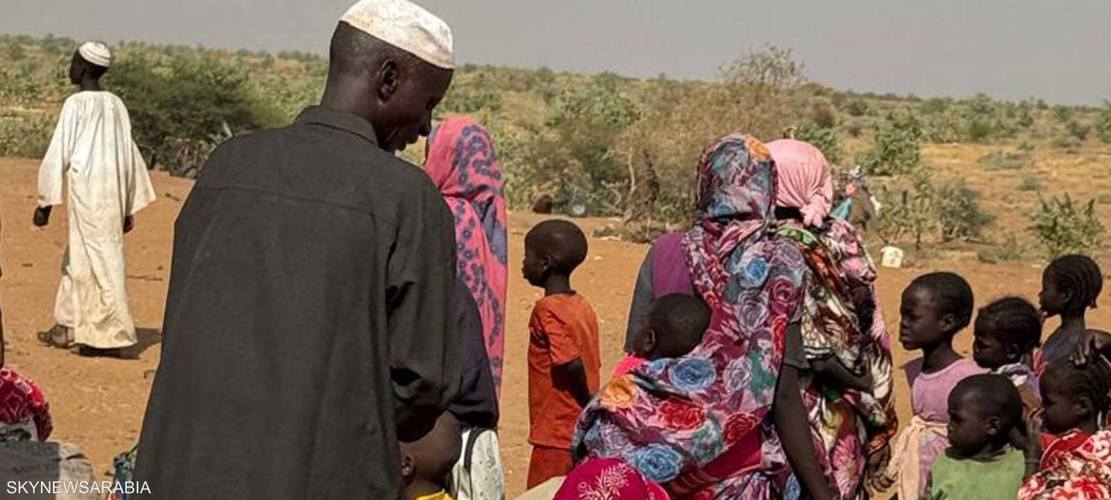 معاناة كبيرة للفارين من القتال في الفاشر