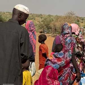 معاناة كبيرة للفارين من القتال في الفاشر