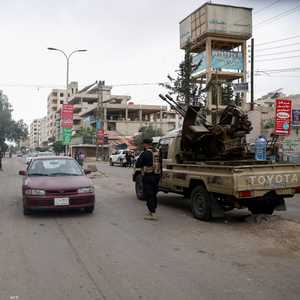 عناصر من الأمن العام السوري عند نقطة تفتيش في أشرفية صحنايا