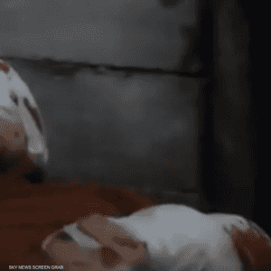 نجا الرهينة من الموت مرتين