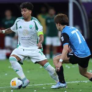 نجم الأهلي السعودي روبرتو فيرمينو