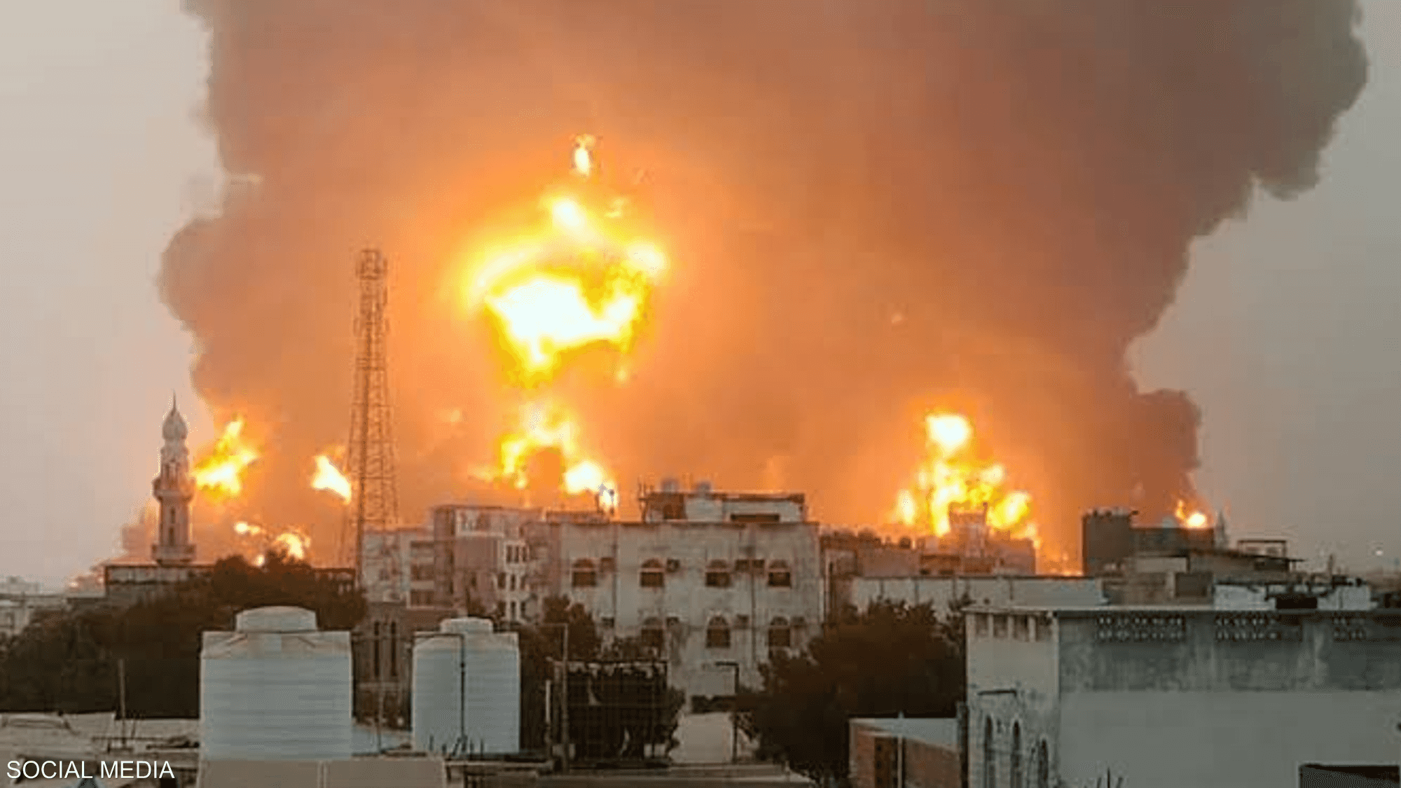 هجوم إسرائيلي واسع على الحديدة