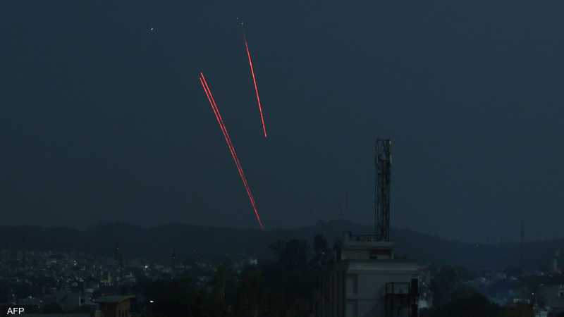 الهند وباكستان تبادلا الهجمات لأيام