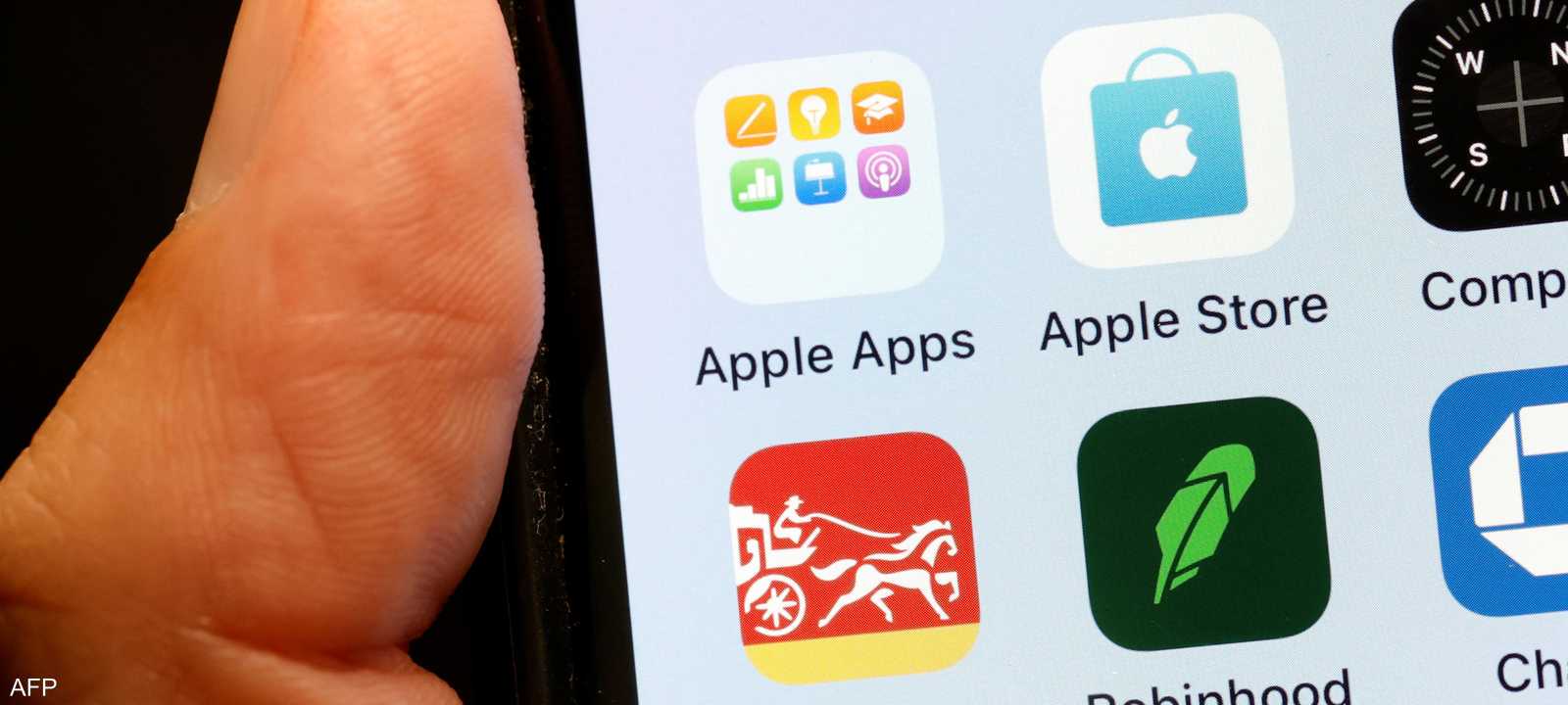 تطبيقات "أبل" تدر دخلا كبيرا لمطوريها وللشركة