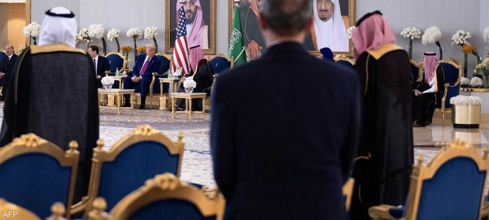 ترامب وصف الزيارة بالتاريخية