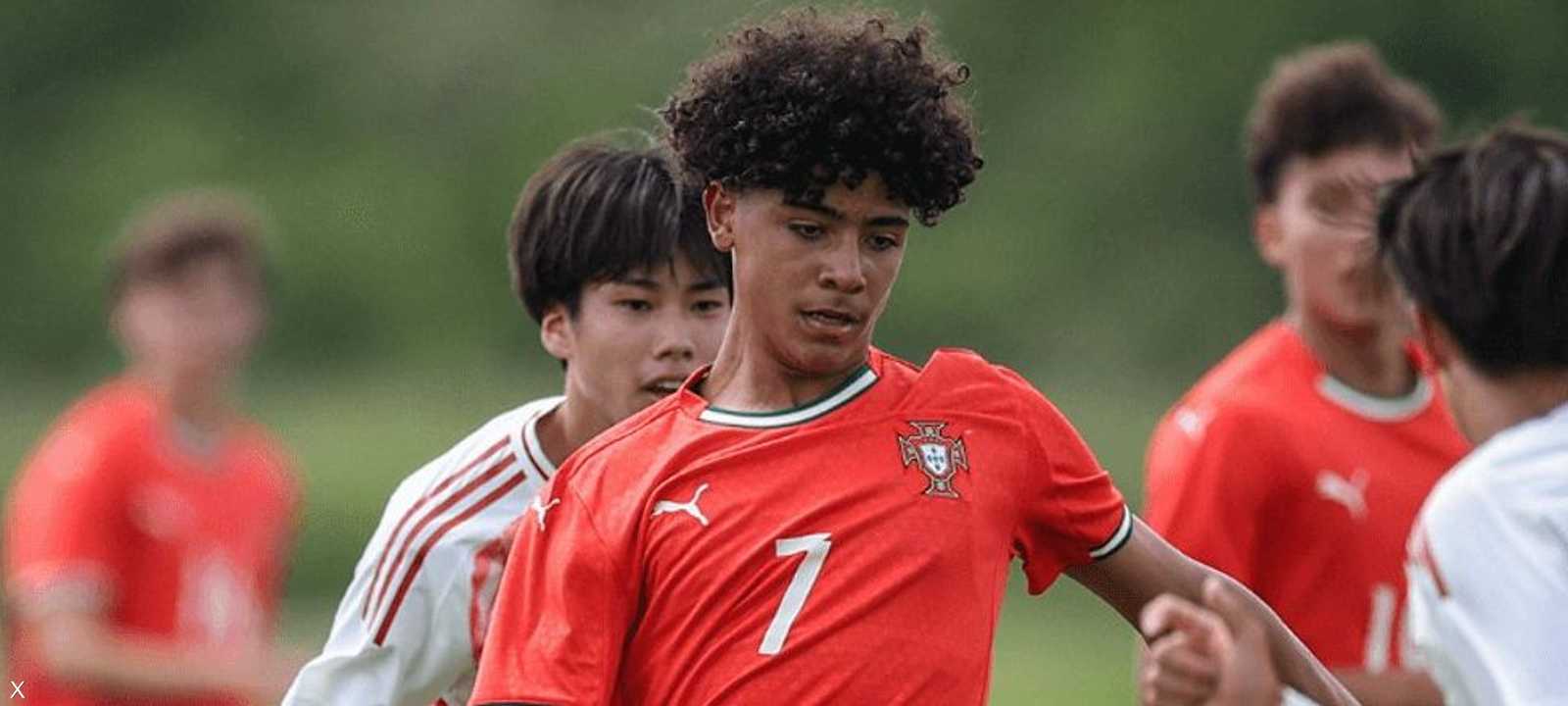 جونيور خلال اللقاء