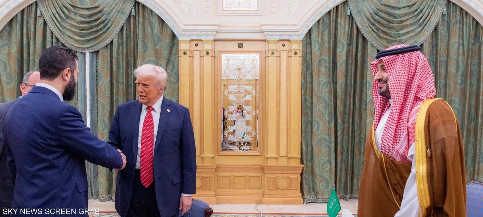 ترامب والشرع ناقشا ملفات عدة وفق البيت الأبيض