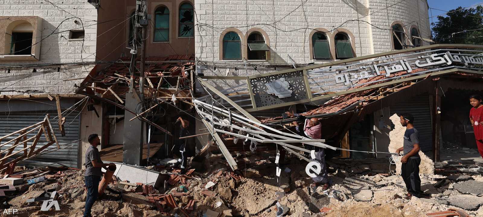 من آثار القصف الإسرائيلي على خان يونس