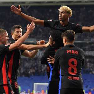 فرحة لامين يامال بهدفه المذهل