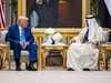 الشيخ محمد بن زايد يستقبل ترامب في قصر الوطن