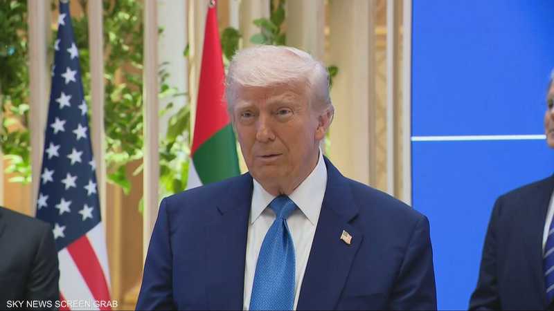 ترامب: الشيخ محمد بن زايد قائد قوي ورجل عظيم