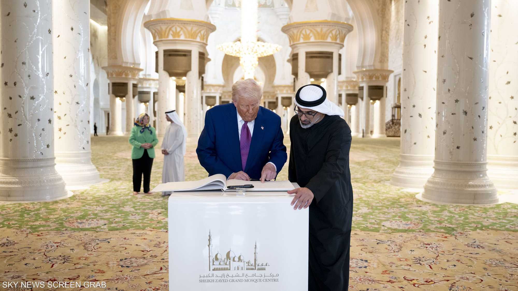 زيارة دونالد ترامب إلى مسجد الشيخ زايد