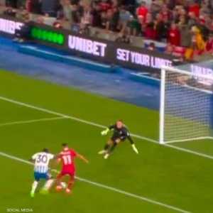 صلاح أهدر هدفا مؤكدا