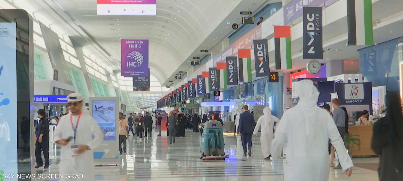 "اصنع في الإمارات" تحت شعار "تسريع الصناعات المتقدمة"