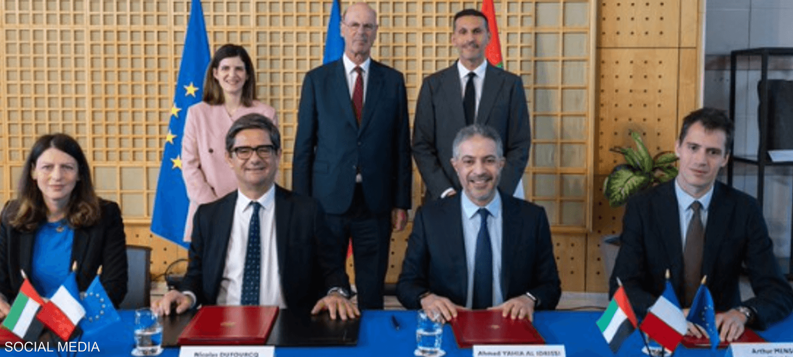 التعاون نموذج عالمي لتطوير بنية تدعم الذكاء الاصطناعي