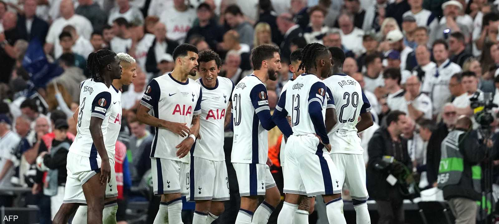 توج توتنهام بلقب الدوري الأوروبي لكرة القدم