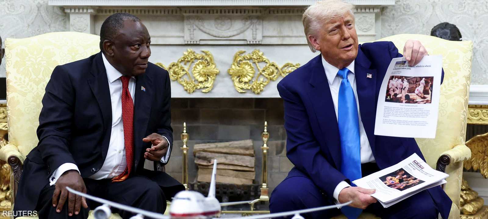 دونالد ترامب خلال اجتماعه مع الرئيس الجنوب إفريقي