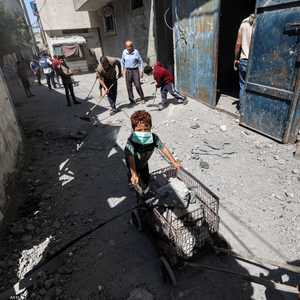 غزة.. مأساة الجوع مستمرة وإسرائيل تسمح بمساعدات ضئيلة