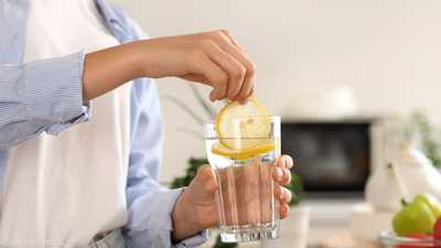 عادة صباحية بسيطة.. تأثيرها قد يحسن ضغط الدم