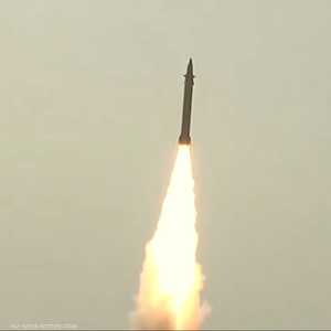 جماعة الحوثي.. هجمات صاروخية على إسرائيل