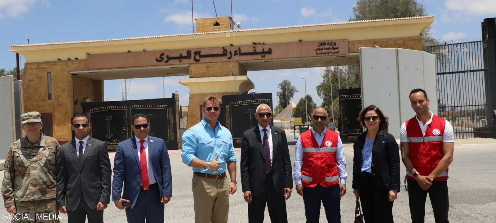 استمع الوفد إلى شرح لآلية استقبال المساعدات وايصالها إلى غزة