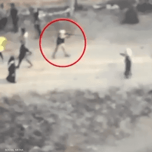 أهالي غزة تعرضوا لإطلاق نار عند محاولتهم الوصول للمساعدات