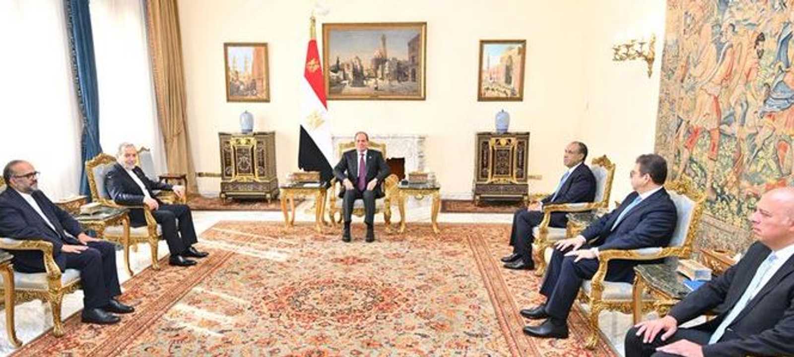 الرئيس المصري يستقبل وزير الخارجية الإيراني