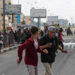 رد فعل الشبان بعد إطلاق النار أثناء تسليم المساعدات في غزة