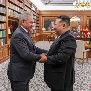 كيم جونغ أون وسيرغي شويغو