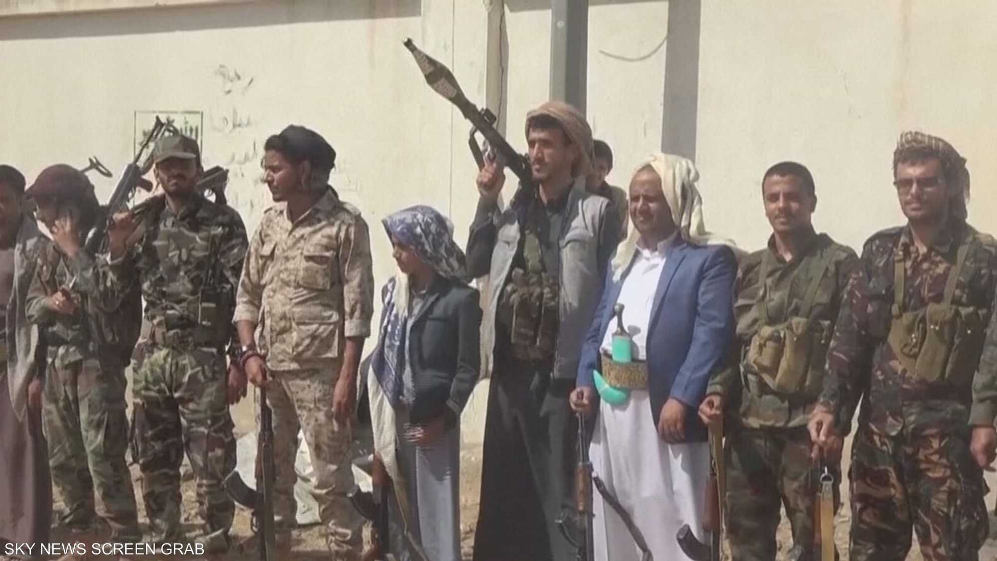 الحوثي يعاني من أزمة مالية.. ويطلب من إيران زيادة التمويل
