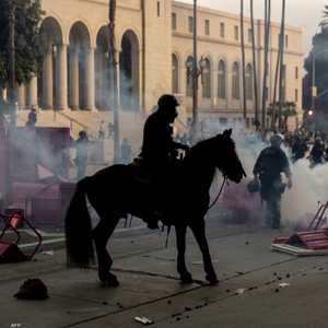 شرطة لوس أنجلوس تمنع التجمع وسط المدنية