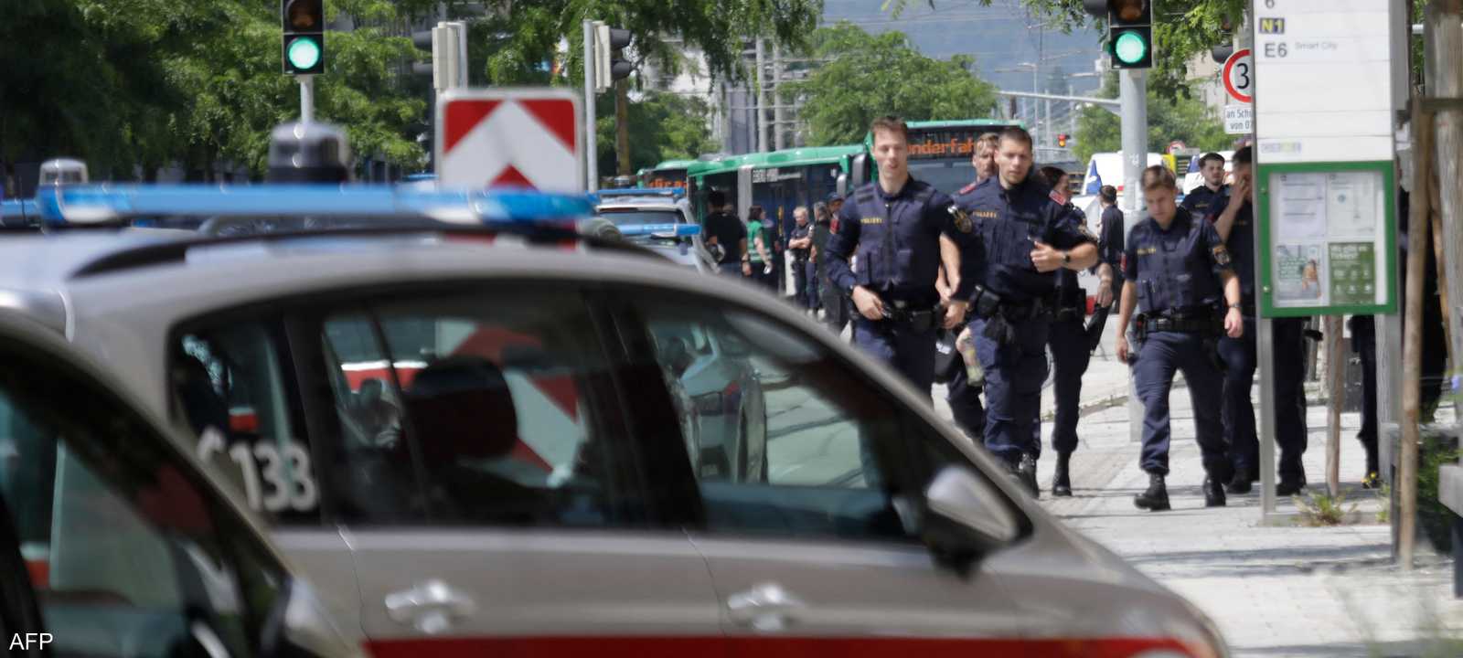 أكدت السلطات أن عدد القتلى 10 بينهم المشتبه به