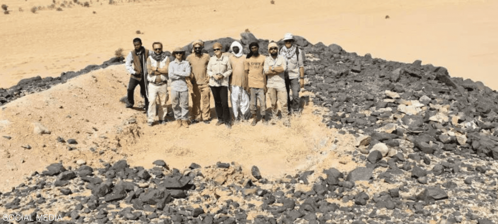 الفريق الأثري البولندي في صحراء بيوضة