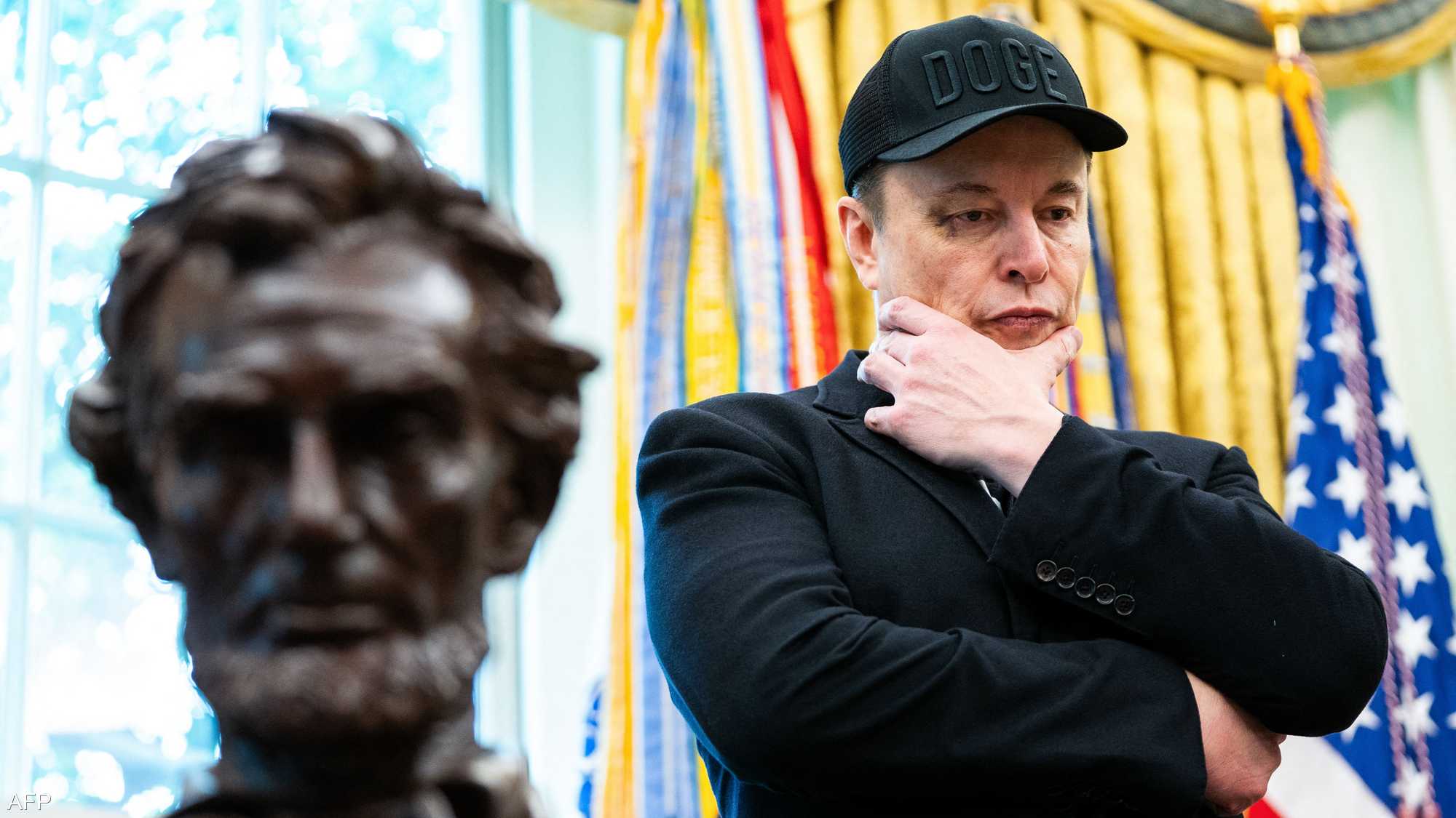 ماسك فقد مئات المليارات