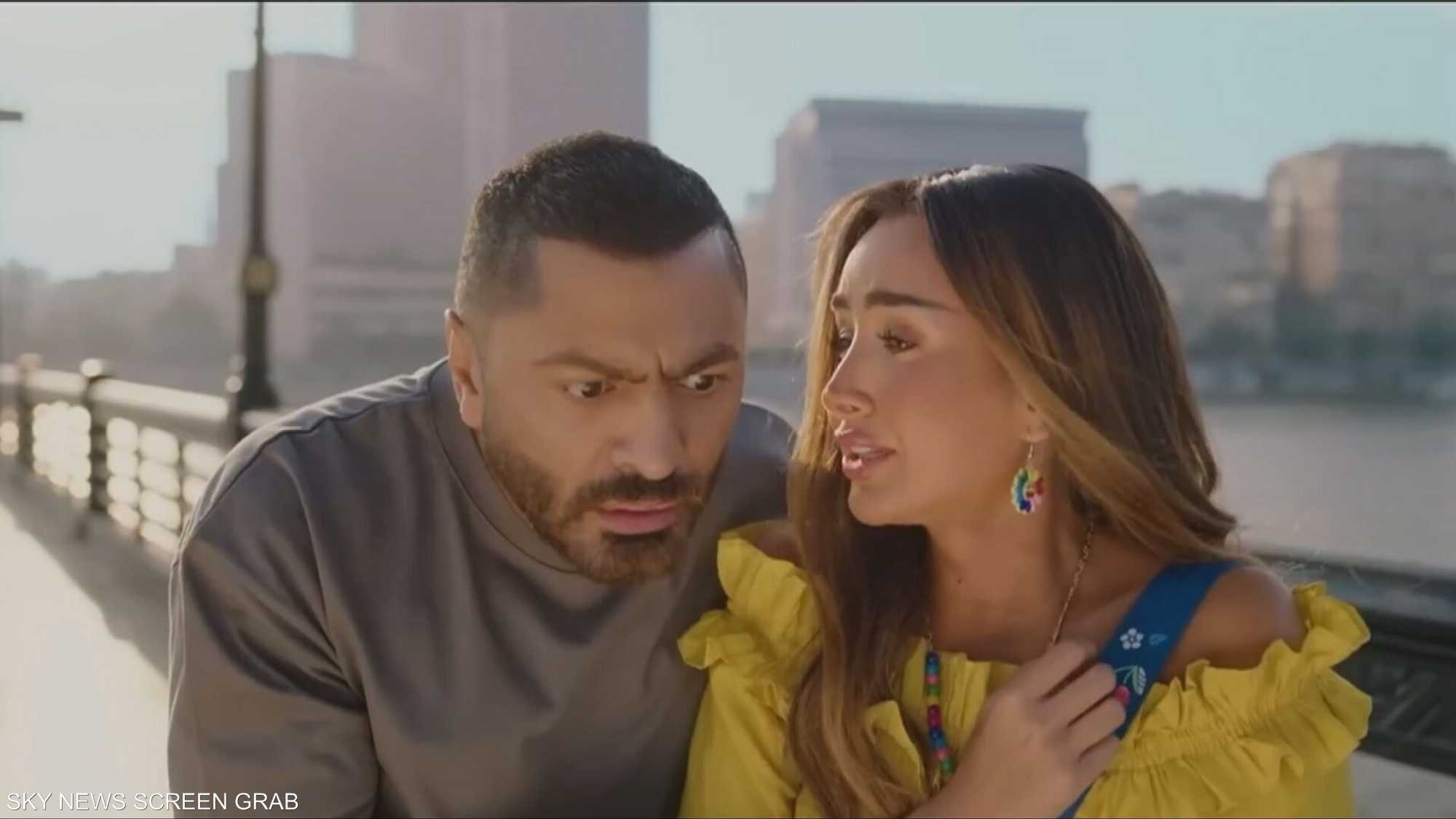 مخرجة فيلم تامر حسني تهاجم الناقد الفني طارق الشناوي