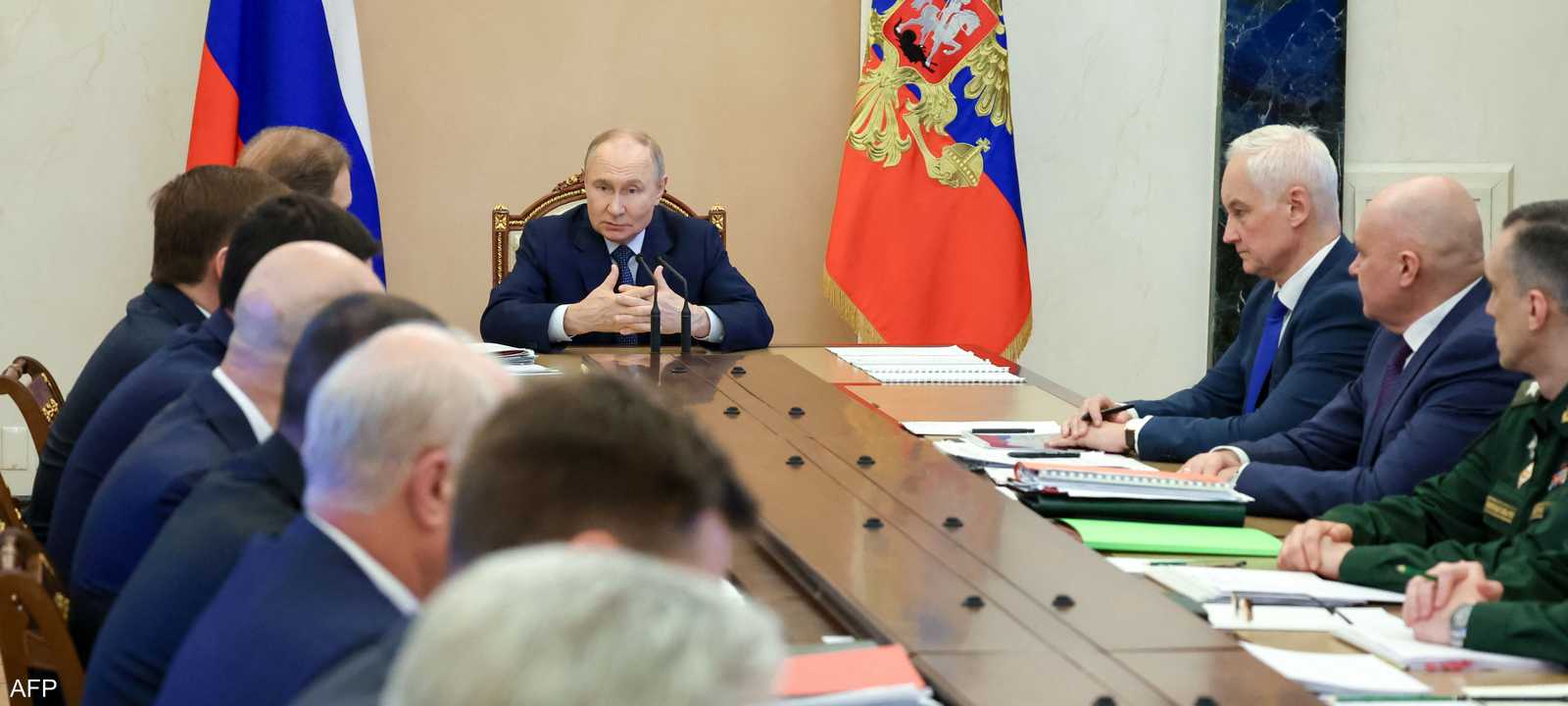 الرئيس الروسي فلاديمير بوتين خلال اجتماع حول برنامج التسليح