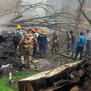 سقطت الطائرة في مدينة أحمد أباد