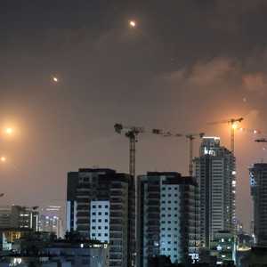 تشير التقديرات إلى أن طهران تحتفظ بمئات الصواريخ