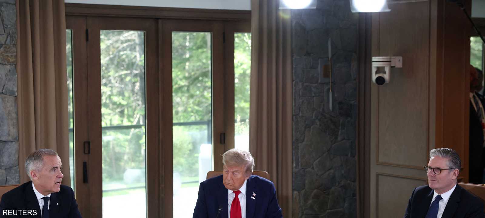 ترامب سيغادر بعد تناول العشاء مع قادة دول السبع