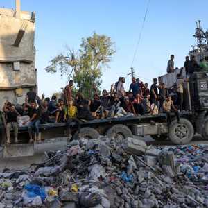 إسرائيل تواصل استهداف منتظري المساعدات في غزة