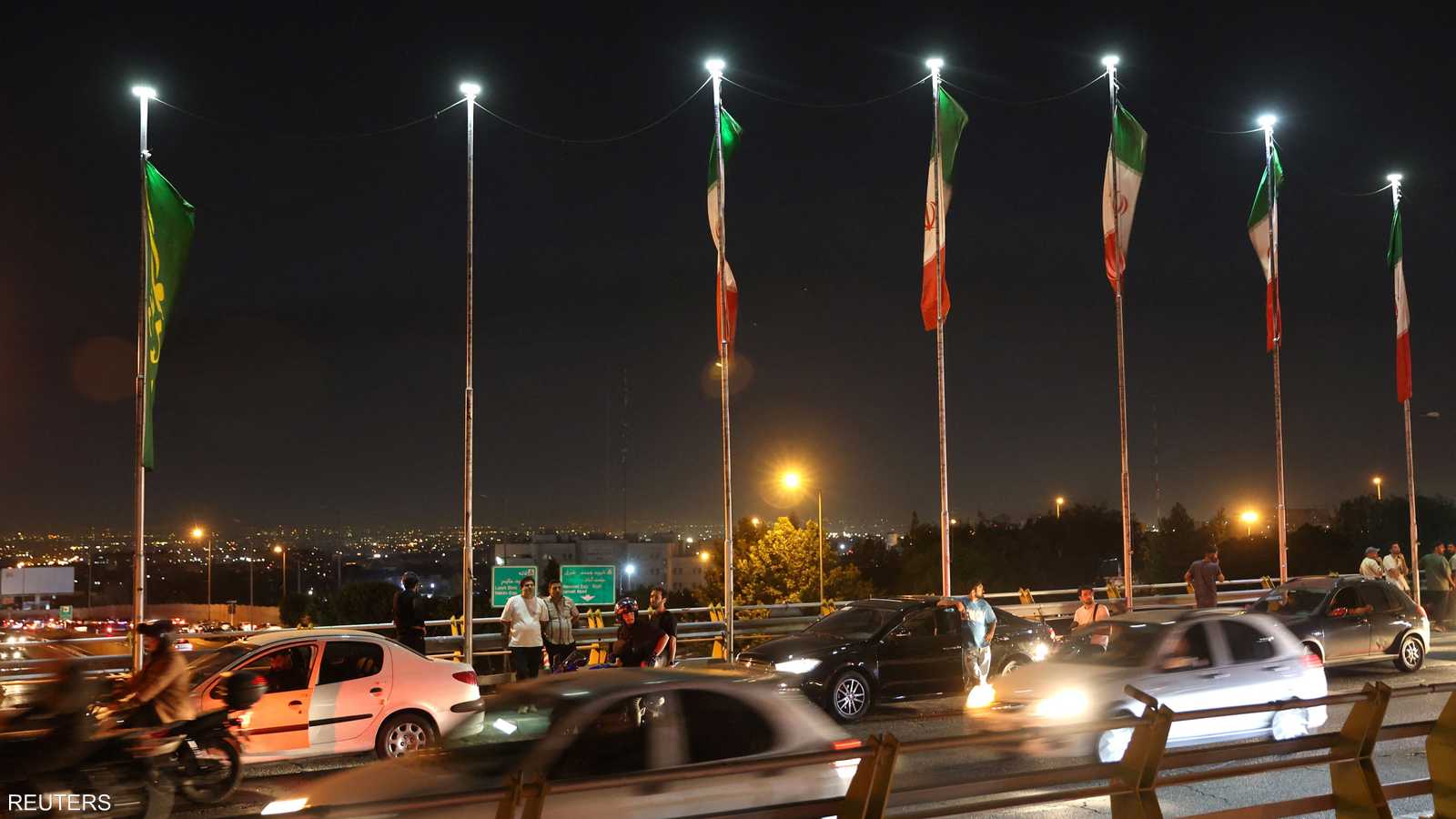 خروج الآلاف من طهران