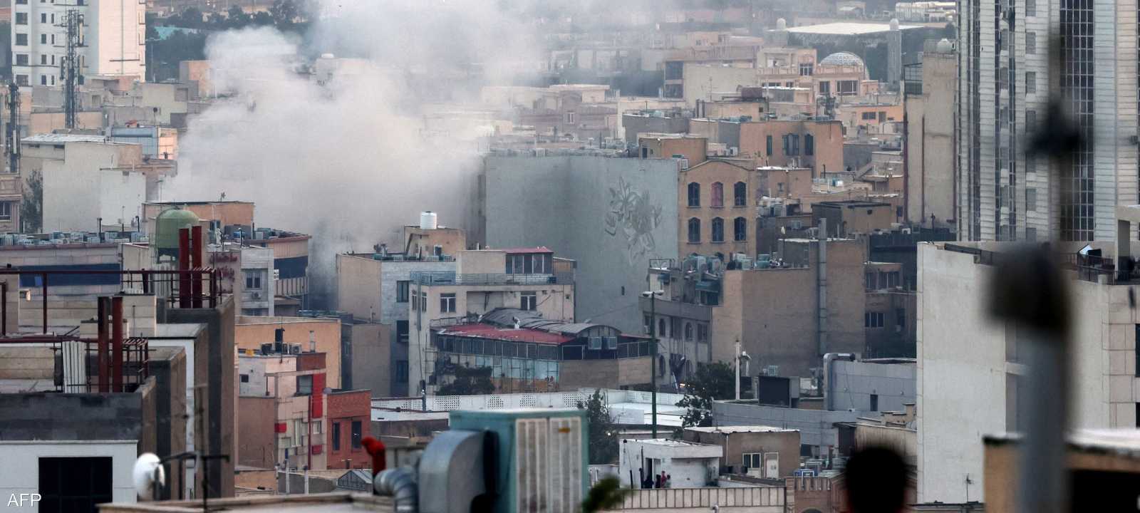 تصاعد الدخان من انفجار جنوب غرب طهران